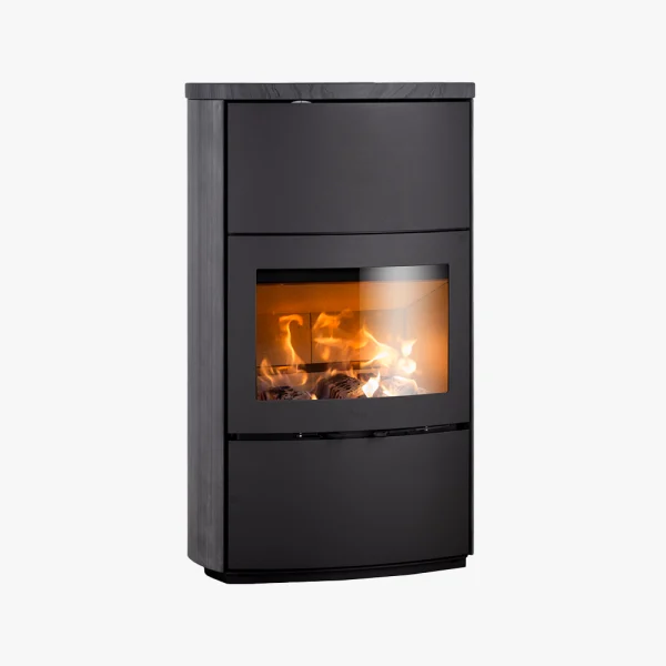 Heta Scan-Line 1000S Blackwood är en modern braskamin med en frontpanel i glas som visar lågorna inuti mot en vit bakgrund.