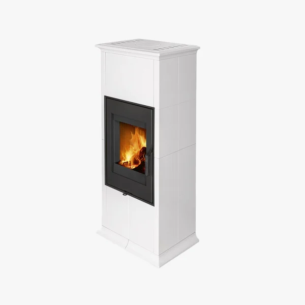 Romotop Gremio 5 är en vit, rektangulär braskamin med en glasdörr med svart ram som avslöjar en eld inuti, mot en vit bakgrund.