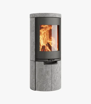 Heta Scan-Line 910 Täljsten är en modern, cylindrisk braskamin i grå sten med en glasfront som visar upp en ljus, brinnande eld inuti.