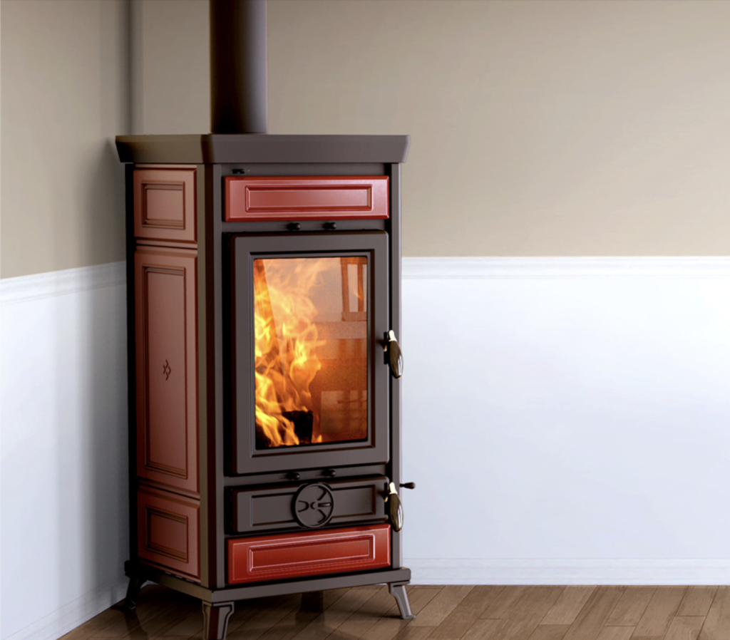 Thermorossi: En komplett guide till italiensk design, modeller & funktion 4 En röd vedkamin från Thermorossi som står i lugn hus miljö